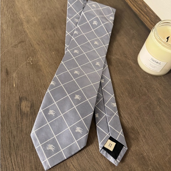 Burberry light blue Elegant men’s neck Tie - Picture 2 of 10